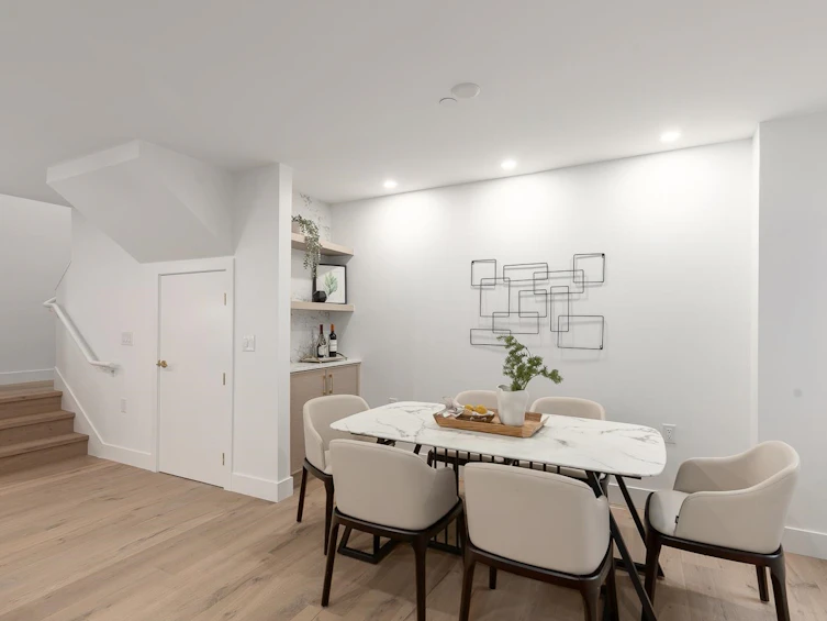 458 E 17th Avenue, Vancouver, BC, V5V 1B1 - 8