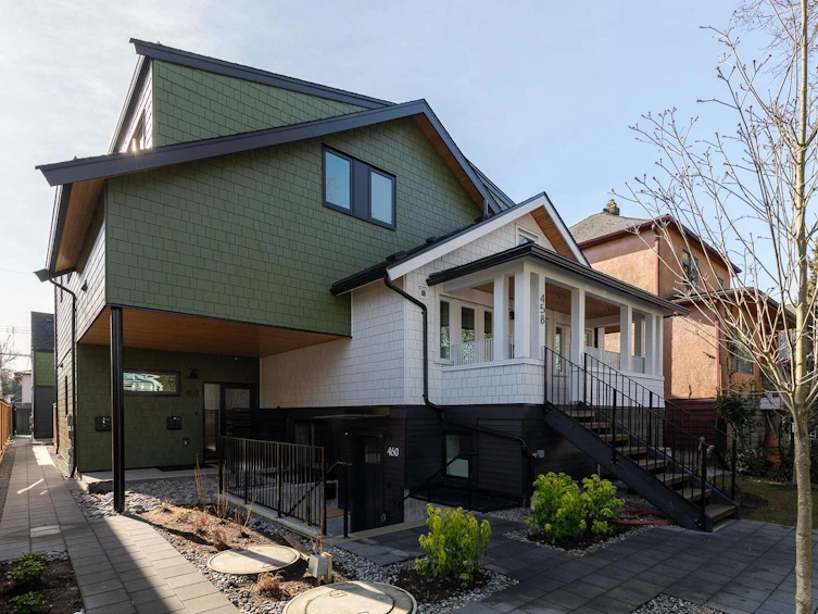 458 E 17th Avenue, Vancouver, BC, V5V 1B1 - 18