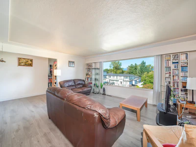 5130 Buxton Street - 4