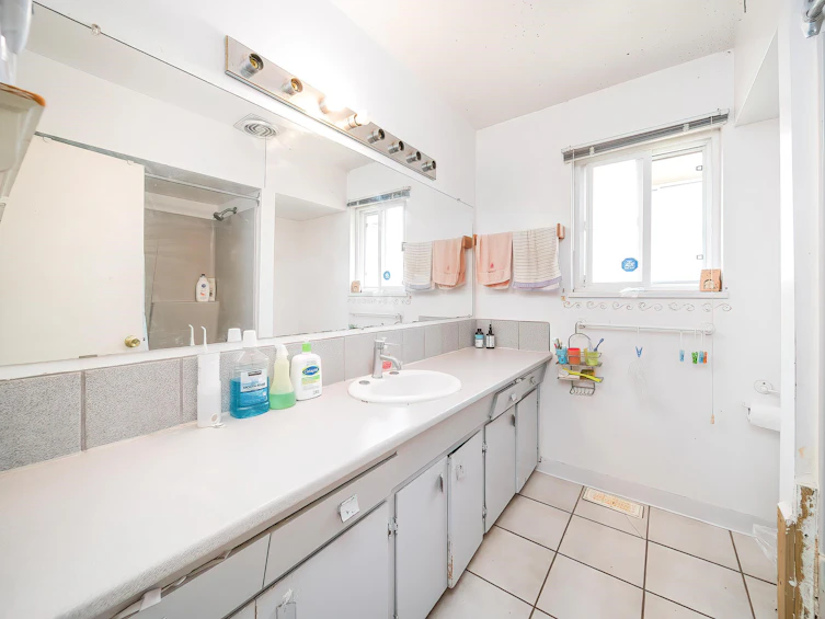 5130 Buxton Street, Burnaby, BC, V5H 1J8 - 15