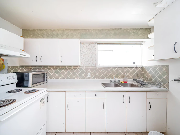 5130 Buxton Street, Burnaby, BC, V5H 1J8 - 18