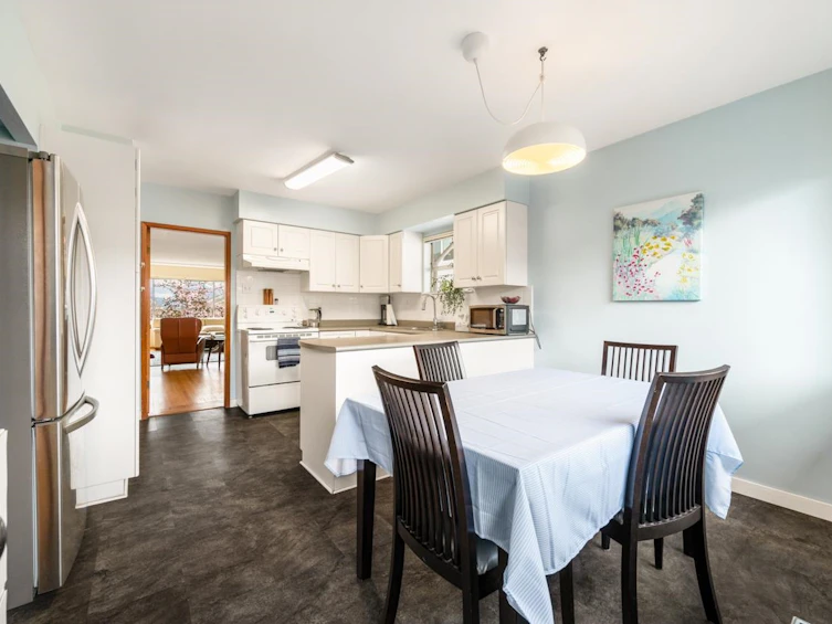 3050 E 21st Avenue, Vancouver, BC, V5M 2W7 - 10