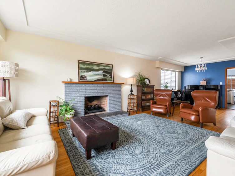 3050 E 21st Avenue, Vancouver, BC, V5M 2W7 - 5