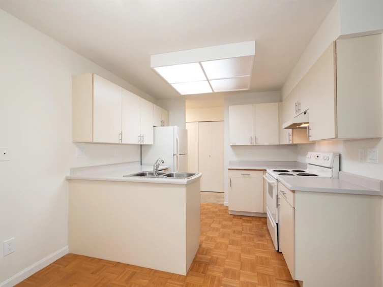 203-7600 Francis Road, Richmond, BC, V6Y 1A2 - 5