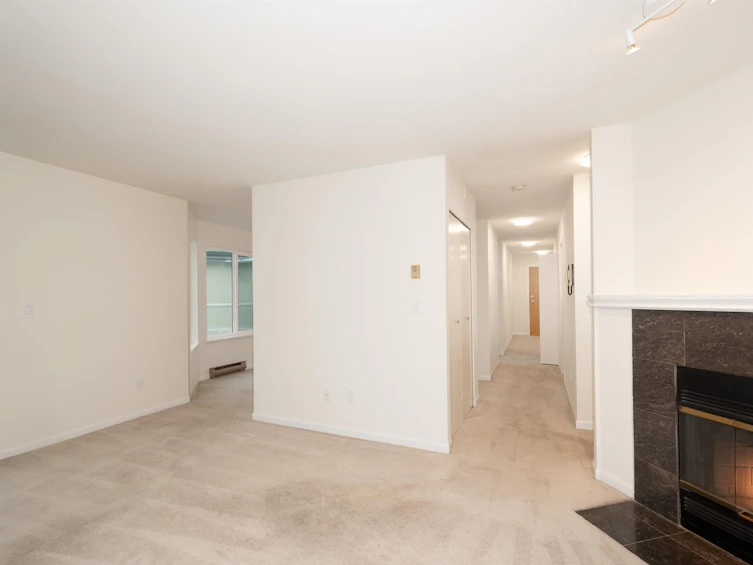 203-7600 Francis Road, Richmond, BC, V6Y 1A2 - 7