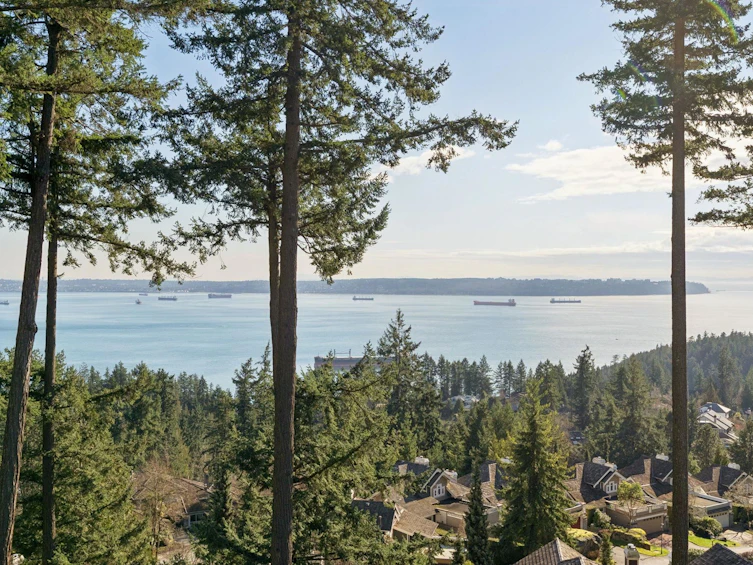 7-5110 Alderfeild Place, West Vancouver, BC, V7W 2W7 - 3