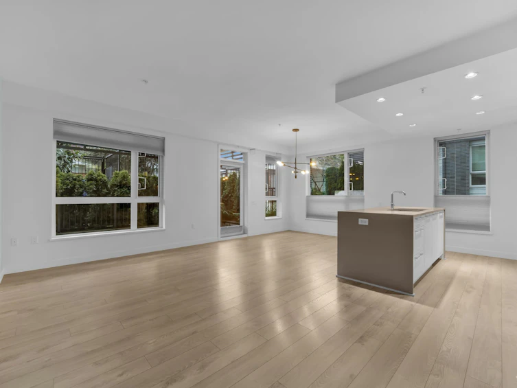 109-6677 Cambie Street, Vancouver, BC, V6P 0E6 - 6