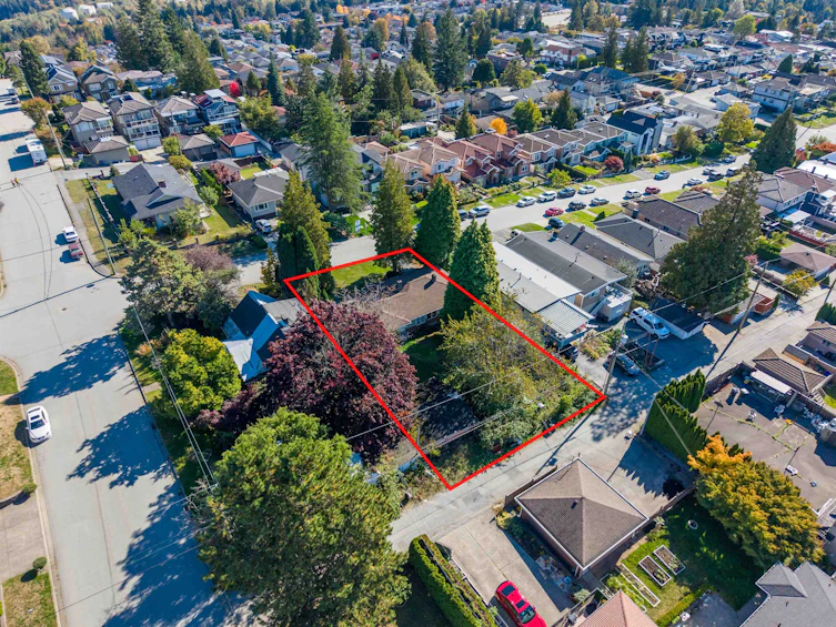 123 N Grosvenor Avenue, Burnaby, BC, V5B 1J1 - 5