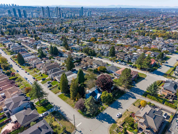 123 N Grosvenor Avenue, Burnaby, BC, V5B 1J1 - 8