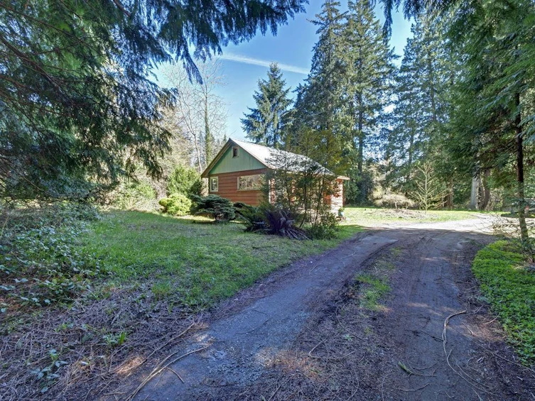 394 Pratt Road, Gibsons, BC, V0N 1V4 - 2