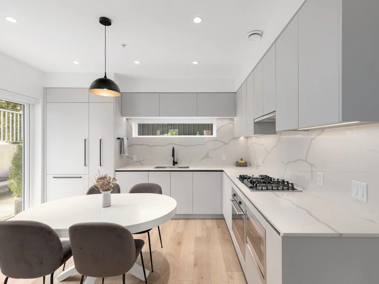 101-239 E 16th Avenue, Vancouver, BC, V5T 2T5 - 11