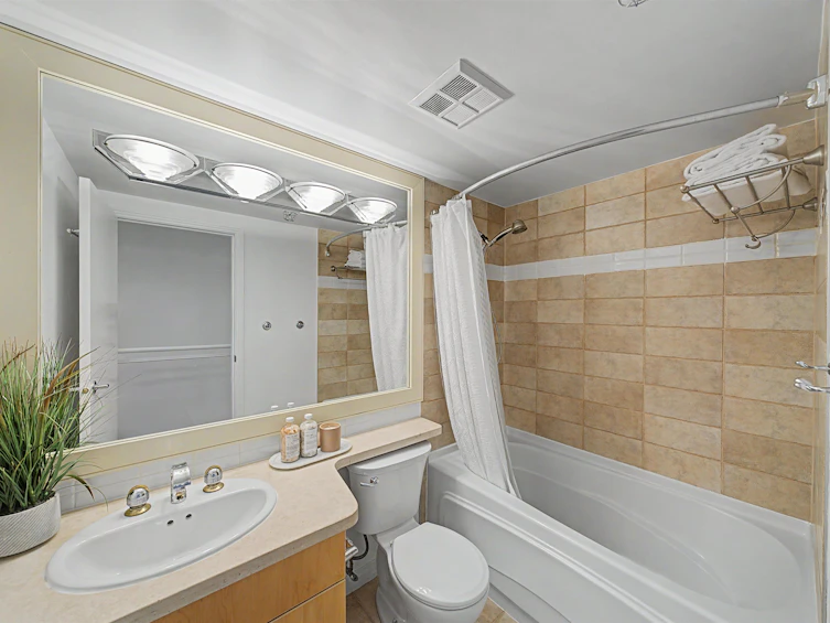 TH A-1199 Marinaside Crescent, Vancouver, BC, V6Z 2Y2 - 31