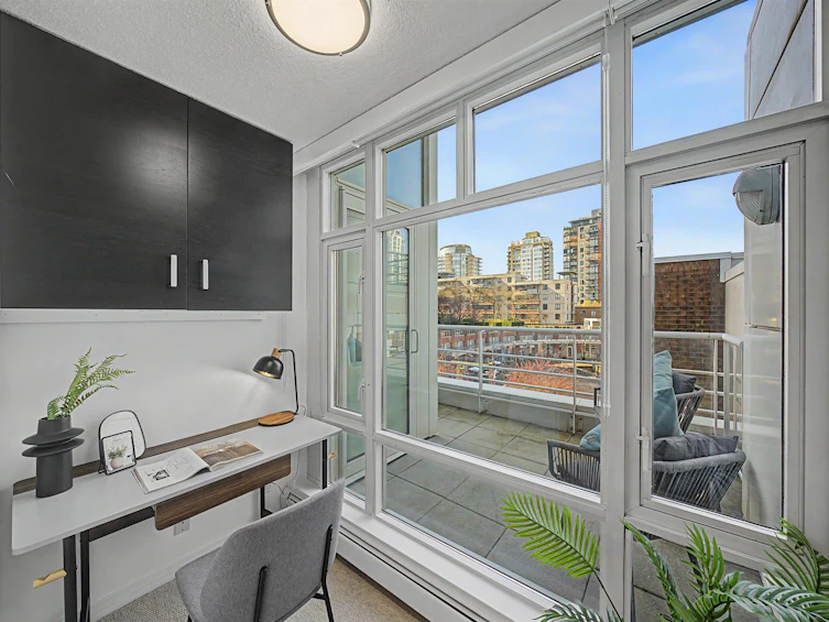 TH A-1199 Marinaside Crescent, Vancouver, BC, V6Z 2Y2 - 19