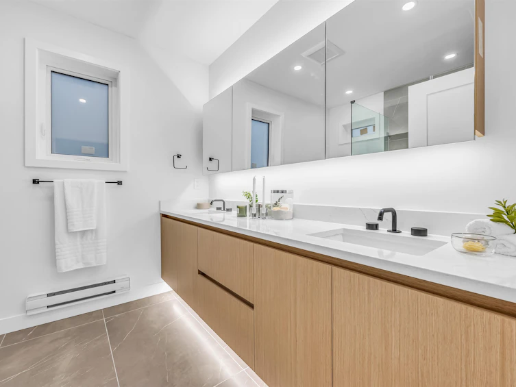 1016 W 52nd Avenue, Vancouver, BC, V6P 1H5 - 15