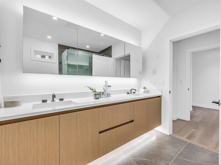 1016 W 52nd Avenue, Vancouver, BC, V6P 1H5 - 18