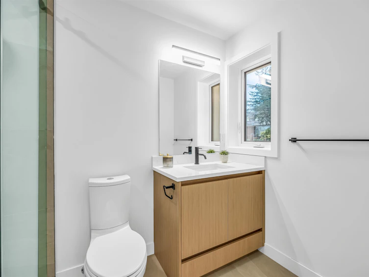 1016 W 52nd Avenue, Vancouver, BC, V6P 1H5 - 21