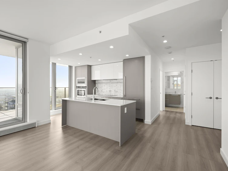2402-8031 Nunavut Lane, Vancouver, BC, V5X 0C9 - 8