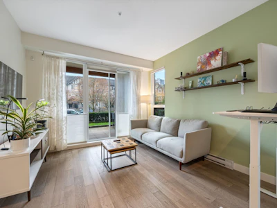 209-3399 Noel Drive - 2