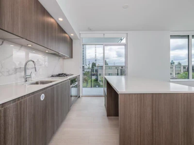 204-6537 Telford Avenue - 5
