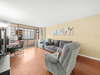 802-6651 Minoru Boulevard - 3