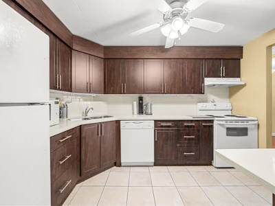 802-6651 Minoru Boulevard - 5