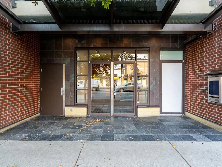 303-2828 Main Street, Vancouver, BC, V5T 3G2 - 3