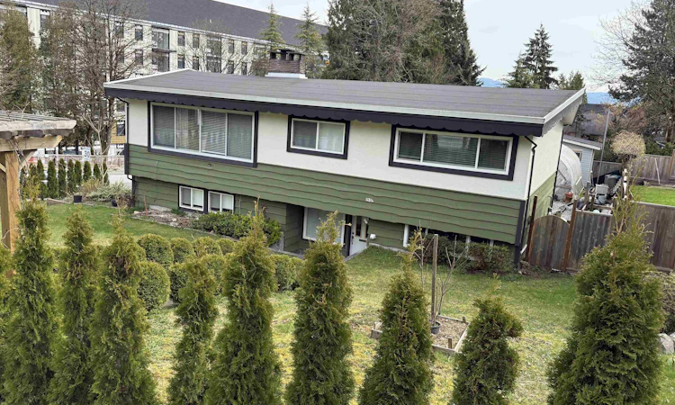 1184 Glenayre Drive