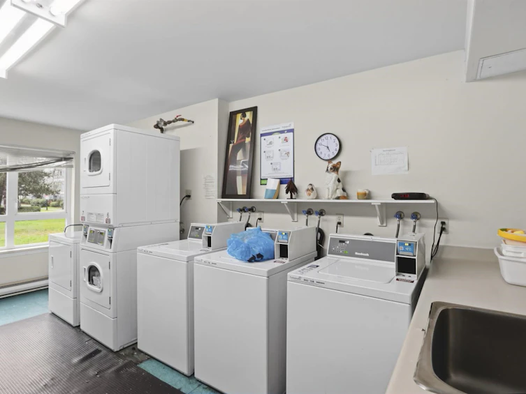 103-3480 Yardley Avenue, Vancouver, BC, V5R 6B3 - 9