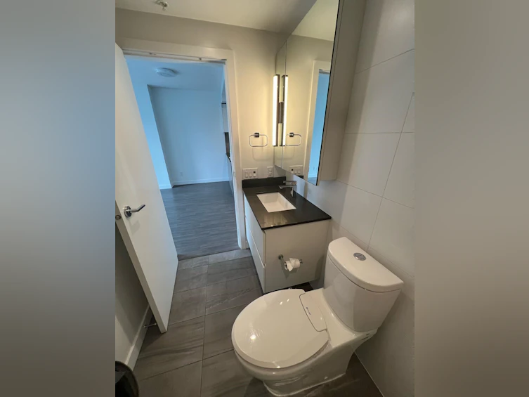 511-13615 Fraser Highway, Surrey, BC, V3T 0P7 - 6