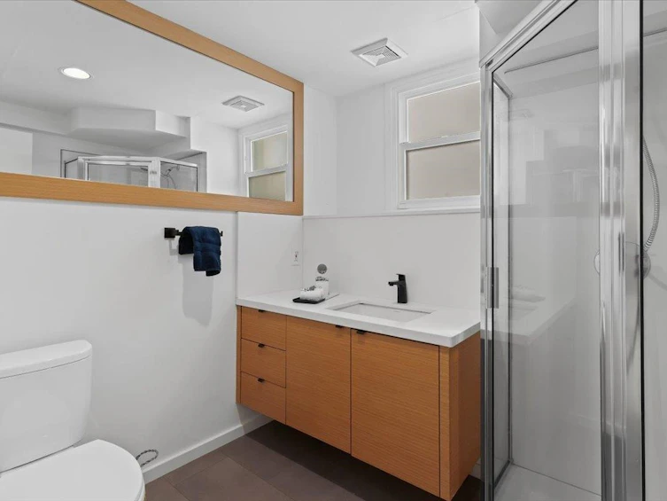 2755 W 42nd Avenue, Vancouver, BC, V6N 3G4 - 30