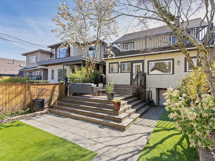 2755 W 42nd Avenue, Vancouver, BC, V6N 3G4 - 33