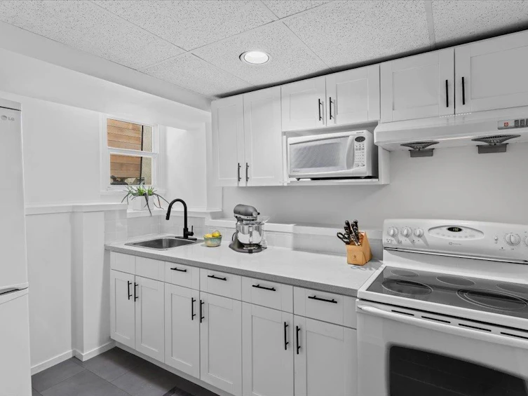 2755 W 42nd Avenue, Vancouver, BC, V6N 3G4 - 29