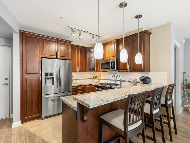132-2860 Trethewey Street, Abbotsford, BC, V2T 0G5 - 2
