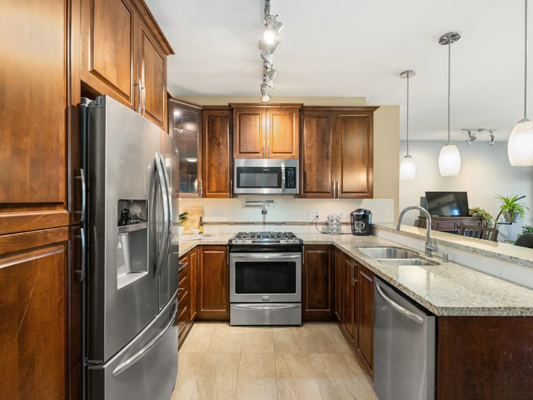 132-2860 Trethewey Street, Abbotsford, BC, V2T 0G5 - 3