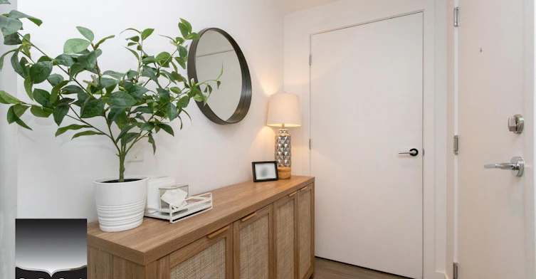 404-733 3rd Street, North Vancouver, BC, V7L 1G8 - 2