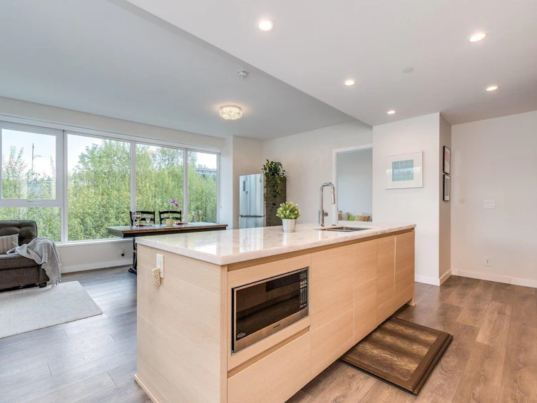 402-308 Morrissey Road, Port Moody, BC, V3H 0M2 - 8