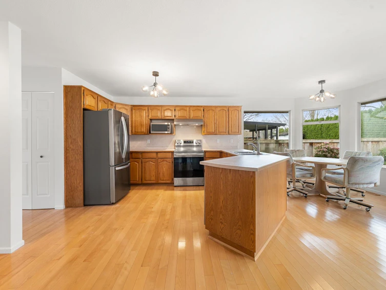 6303 187a Street, Surrey, BC, V3S 7N9 - 9