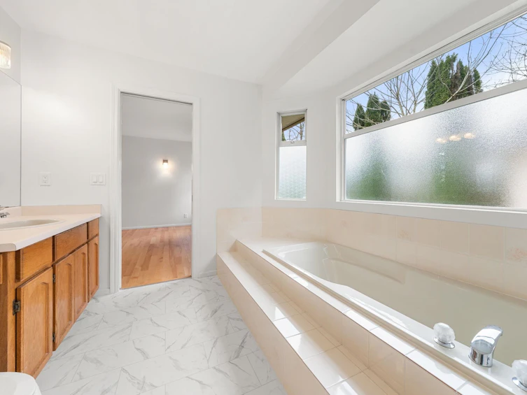6303 187a Street, Surrey, BC, V3S 7N9 - 24