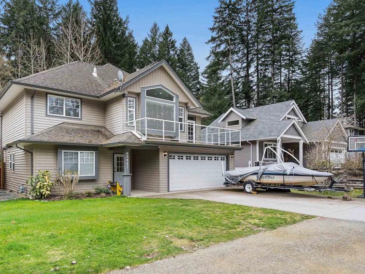 65882 Park Avenue, Hope, BC, V0X 1L1 - 2