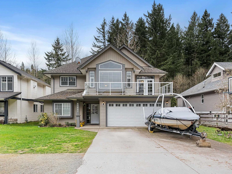 65882 Park Avenue, Hope BC V0X 1L1