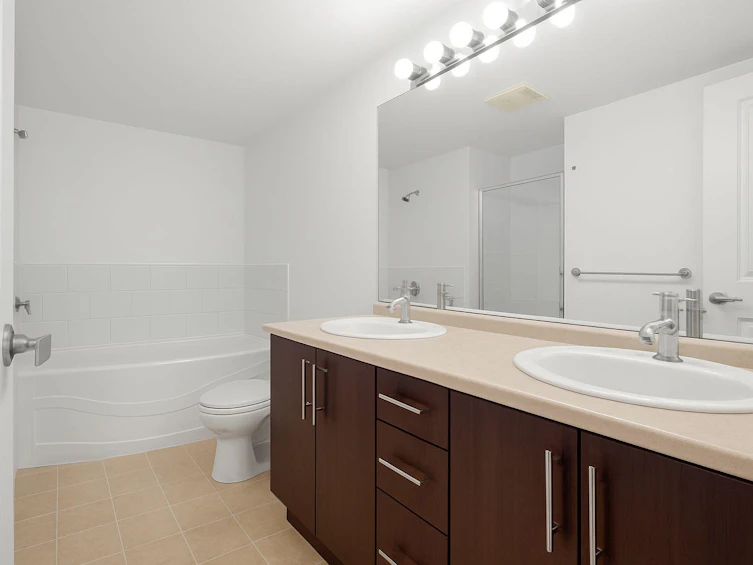 206-700 Klahanie Drive, Port Moody, BC, V3H 5L3 - 19