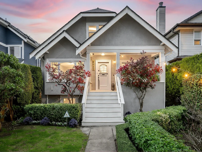 2011 Creelman Avenue, Vancouver BC V6J 1C2