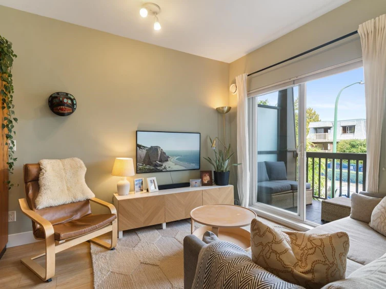 210-4458 Albert Street, Burnaby, BC, V5C 2G2 - 6