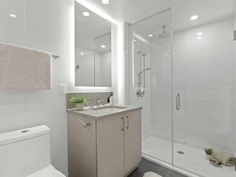 201-1675 Lions Gate Lane, North Vancouver, BC, V7P 3B4 - 16
