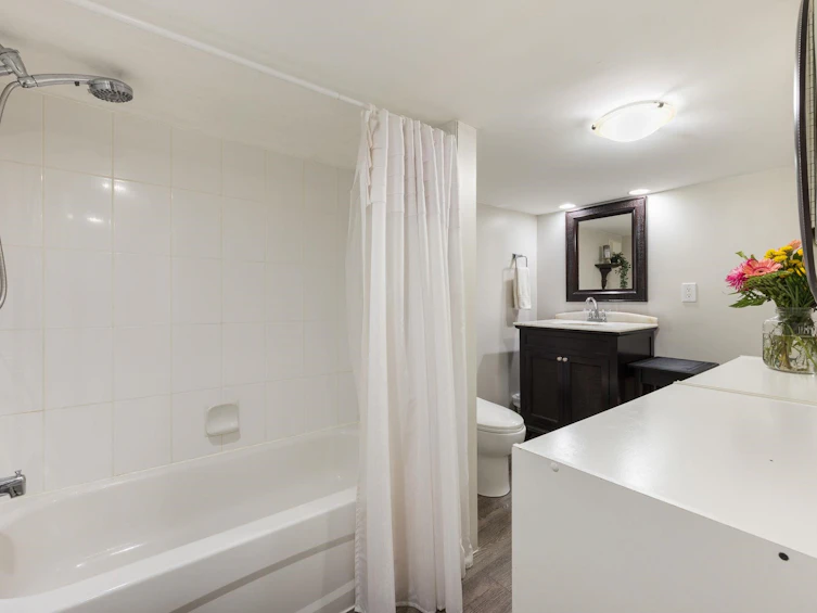 234 Eighth Avenue, New Westminster, BC, V3L 1Y2 - 26