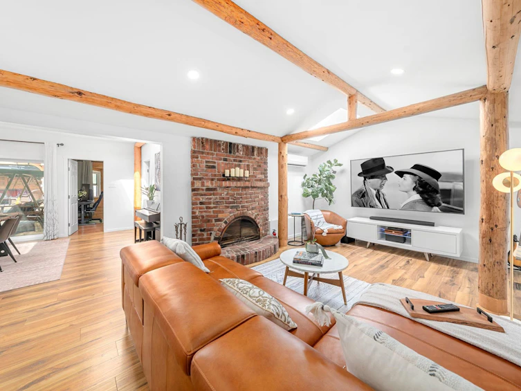 2540 Boswell Avenue, North Vancouver, BC, V7H 1L7 - 3