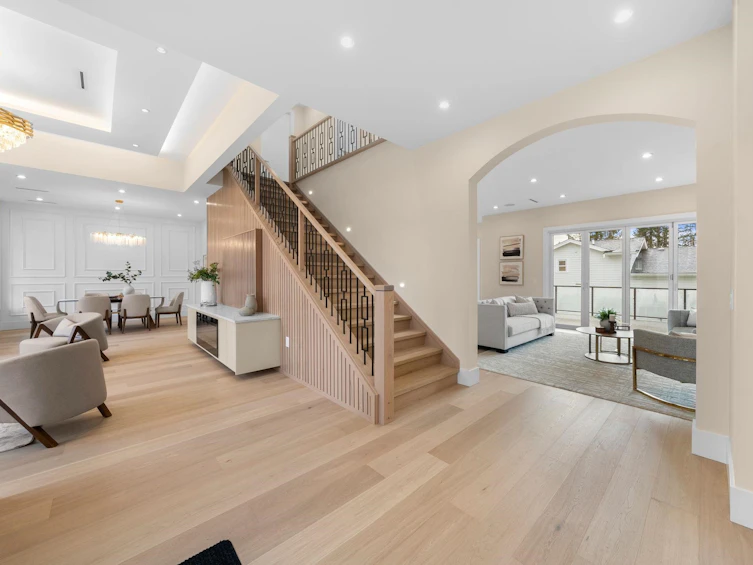 361 E 22nd Street, North Vancouver, BC, V7L 3C8 - 2