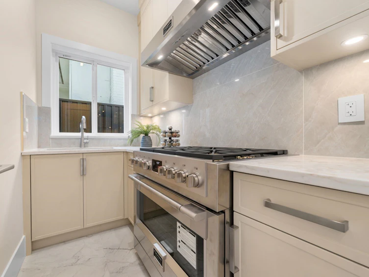 361 E 22nd Street, North Vancouver, BC, V7L 3C8 - 14