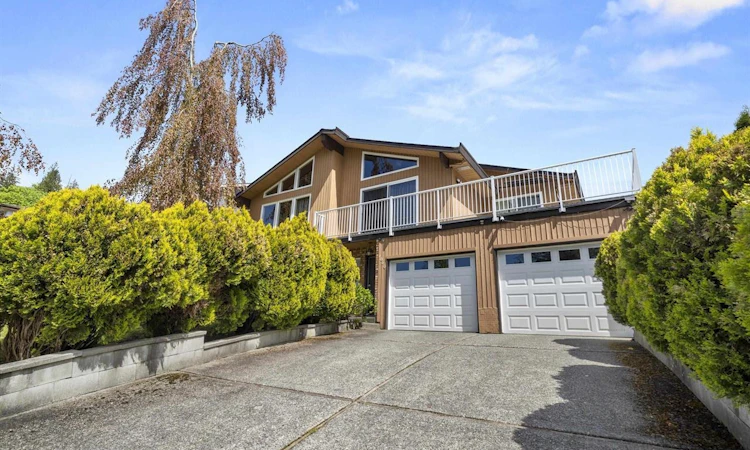 1060 Ayshire Drive