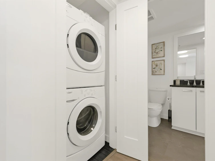 374-2080 W Broadway, Vancouver, BC, V6J 0C7 - 27